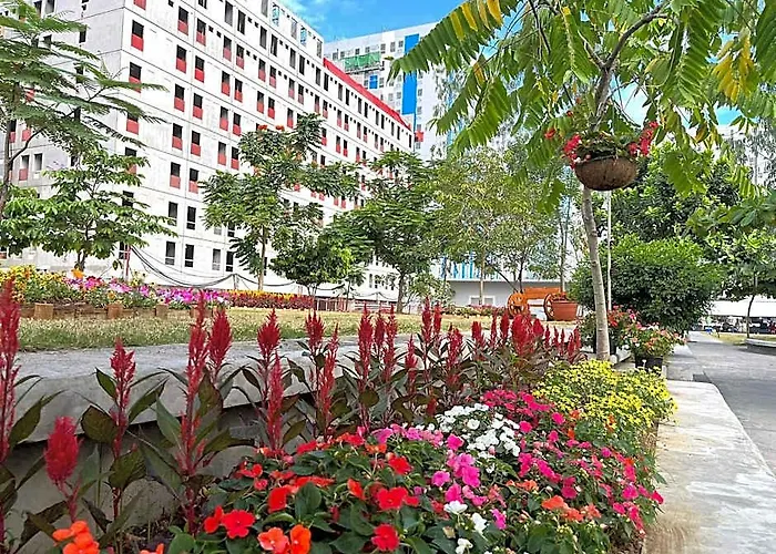 Female/couple Only Budget Place Within The 1 5*
