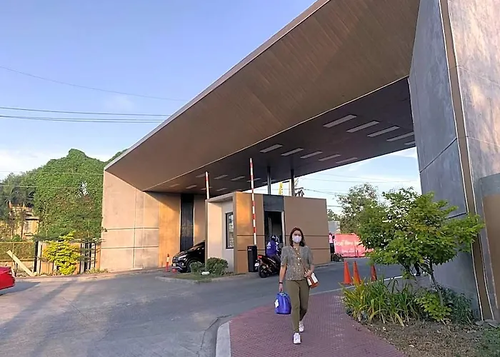 Female/couple Only Budget Place Within The 1 5*